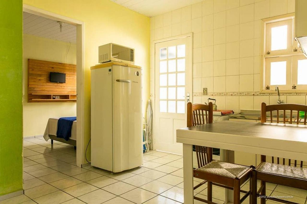 Apart 200M Da Praia, Estacionamento, A/C Florianopolis Ngoại thất bức ảnh